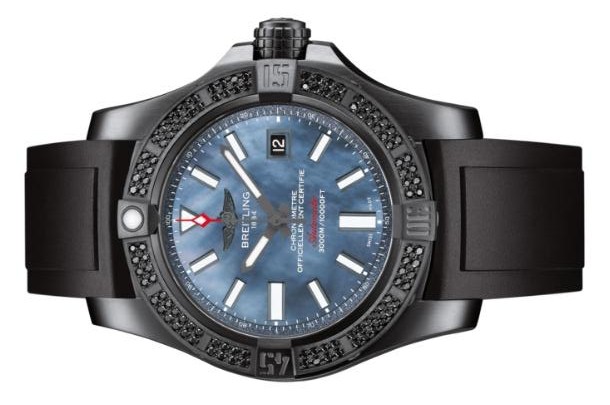The water resistant copy Breitling Avenger M17331AT watches have black rubber straps.
